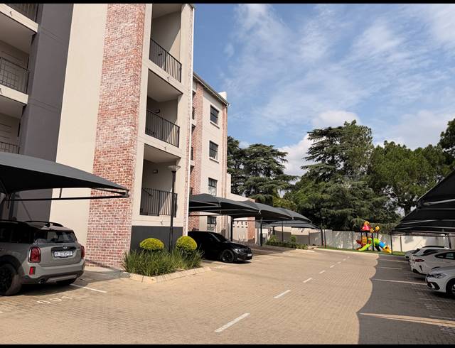 2 BEDROOM APARTMENT RENTED IN BRYANSTON